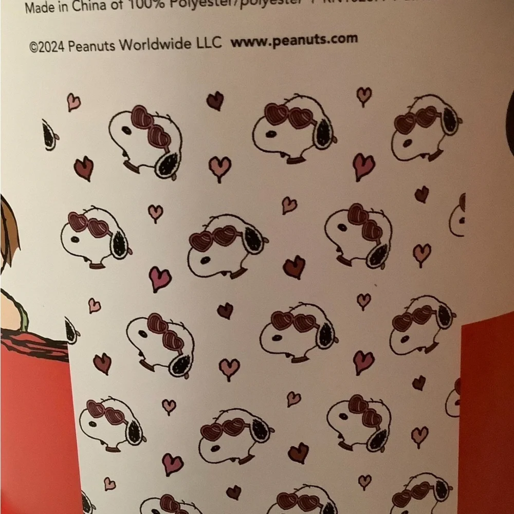 Peanuts Snoopy Wearing Heart Sunglasses Valentines Day Throw
